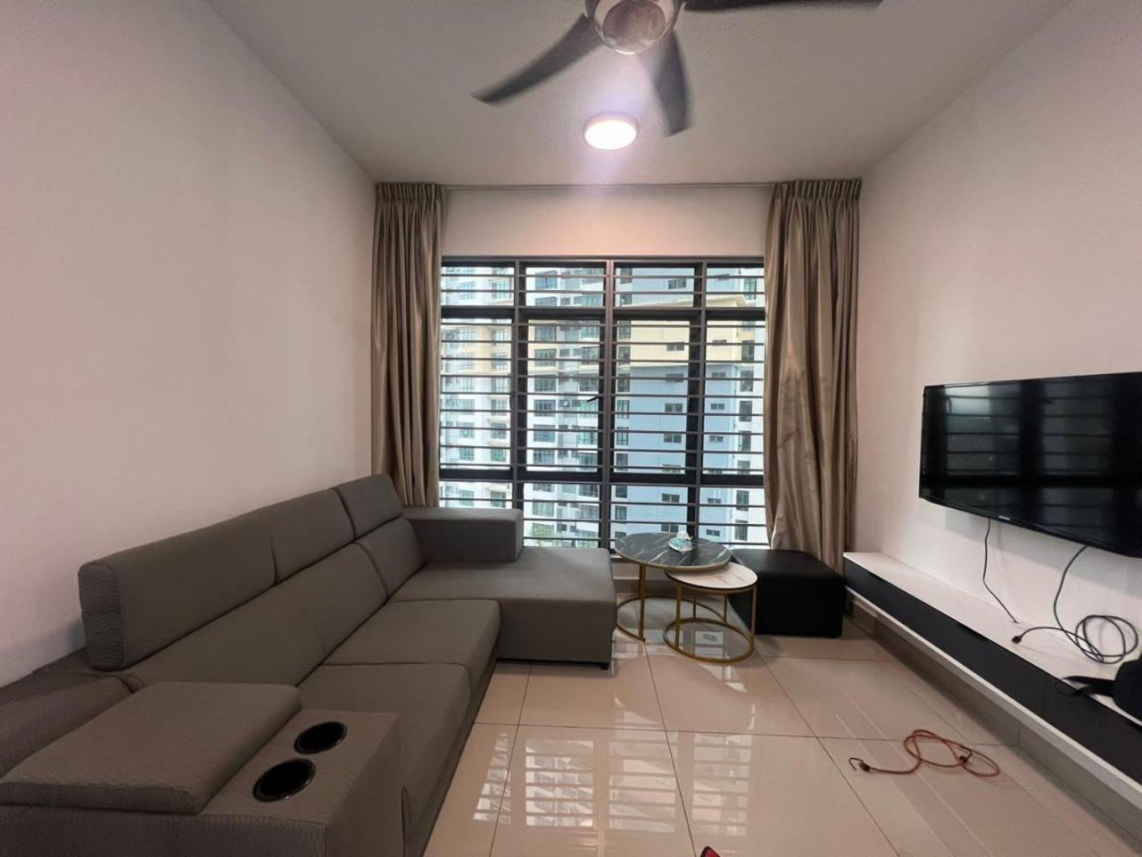 Arc Austin Hill Apartment Johor Bahru Habitación foto